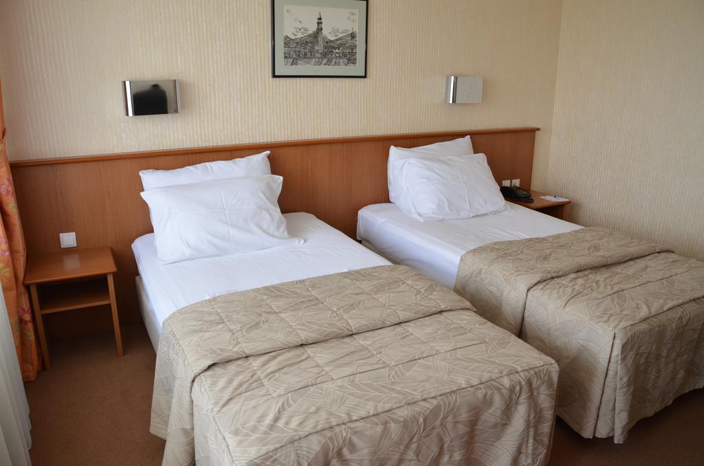 Hotel Bellevue Ilinden 객실 사진